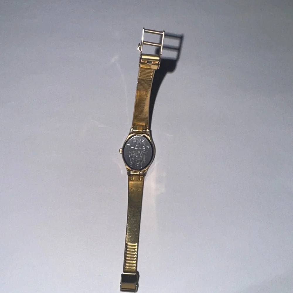 vintage gold-tone Seiko quartz